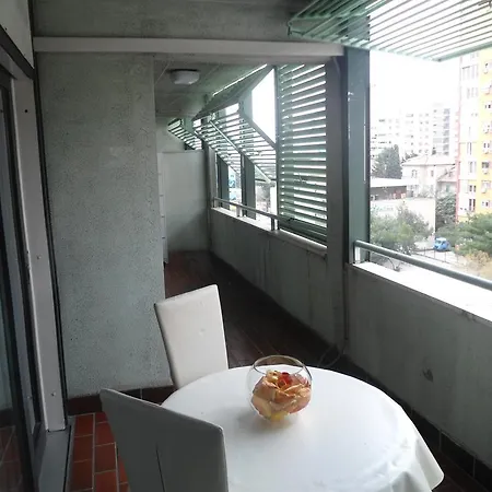 Iva Apartmán *