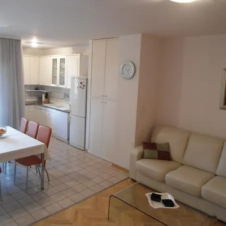 Iva Apartment